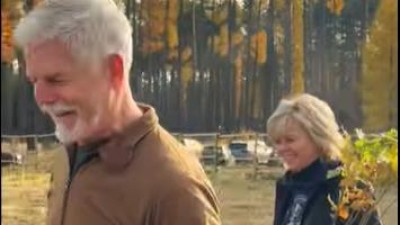 Prezident sázel v Lánech stromy