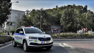 Falešné volání o pomoc v Kralupech, děti si vymysleli visícího na skále
