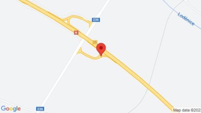 Na nájezdu na dálnici u Stochova došlo k nehodě