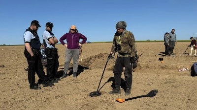 Dva poklady nevyčíslitelné hodnoty, zlatý a stříbrný, byly nalezeny na Rakovnicku a Kutnohorsku
