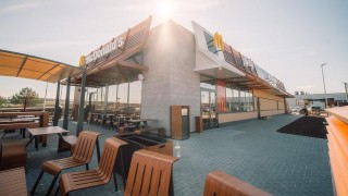 OBRAZEM: Nedaleko Kladna se otevřela nová restaurace McDonald’s