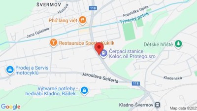 Nehoda osobáku a dvou studentů na skútrech ve Švermově