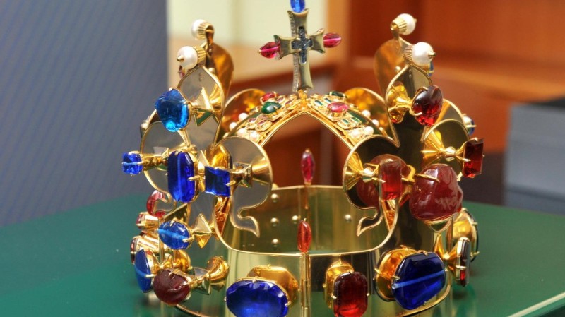 v Galerii Středočeského kraje v Kutné Hoře vystavena přesná kopie Svatováclavské koruny