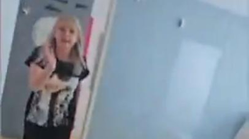 Táhněte do..., řvala na pacientku gynekoložka v Líbeznici