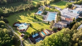 Sletiště ožívá, startuje sezóna minigolfu a trampolín