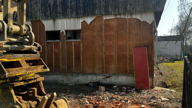 Měřen&iacute; azbestu ve &scaron;kole v Unho&scaron;ti dopadlo dobře