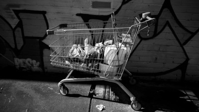 Pln&yacute; ko&scaron;&iacute;k a 12 kilo vepřov&eacute;ho, zloději v Kladně netro&scaron;kař&iacute;