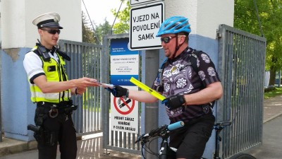 Kladenští cyklisté byli pod policejním dohledem