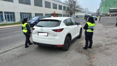 Začínajícími policisté si vyzkoušeli své znalosti v praxi v různých částech Kladna