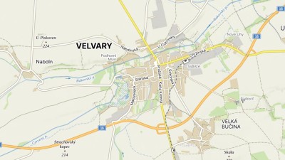 Nehoda u Velvar. Auto skončilo v poli
