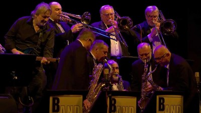 Nejdříve Jazz Standards Band a o den později Big Band Karlovy Vary, zahrají v zahradě kladenského zámku