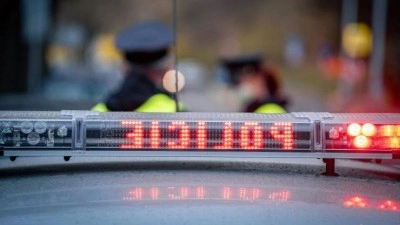 Dvě kolize během sobotního odpoledne na Kladensku. U Buštěhradu se srazila dvě auta a u Kamenných Žehrovic havaroval vůz