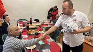 Kladensk&yacute; červen&yacute; kř&iacute;ž rozd&aacute;val klientům v nouzi ř&iacute;zek a sal&aacute;t