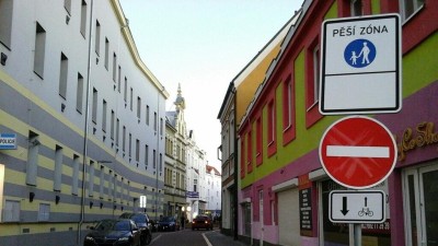 V Kladně se na třídě T. G. M. pohádal řidič s cyklistou, vše vyřešili strážníci