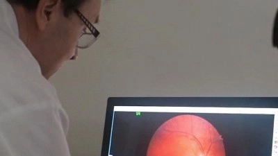 VIDEO: Primář Jan Blumenstein: Oční oddělení kladenské nemocnice poskytuje kvalitní péči a disponuje moderním diagnostickým vybavením