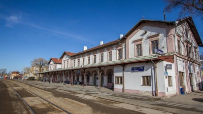 Naděje pro kladenské nádraží? Architekt bojuje, aby se stalo památkou