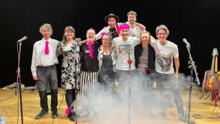 Herci z divadla Lampion skončili na protest proti vedení Kladna. Hrají dál jako MáMe