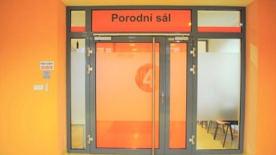 Z důvodů rekonstrukce je v kladenské nemocnici uzavřen porosní sál