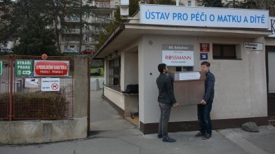 V Česku přibyl další babybox, byl instalován v Praze v Podolské porodnici