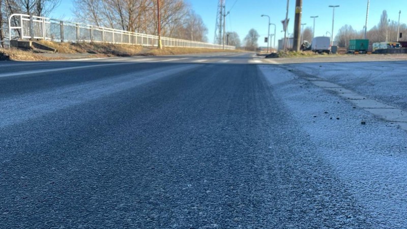 Policie varuje před černým ledem