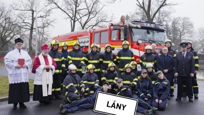 Lánští hasiči dostali novou stříkačku