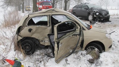 Napadl první letošní sníh, na Kladensku měl hasiči napilno s dopravními nehodami