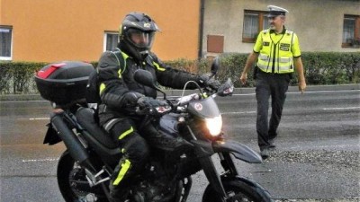 Policisté ve Stochově zastavili podnapilého motorkáře bez papírů