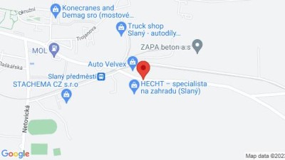 Ve Slaném se srazil motorkář s autem. Jeden zraněný