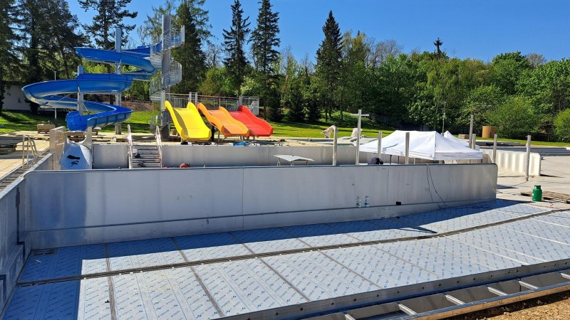 Loni to nevyššlo, letos se slánské koupaliště už začne napouštět. Kolik bude vstup?