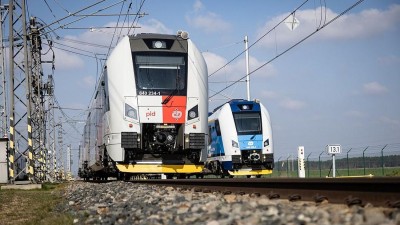 První vlak RegioPanter v barvách PID byl k vidění ve Středočeském kraji