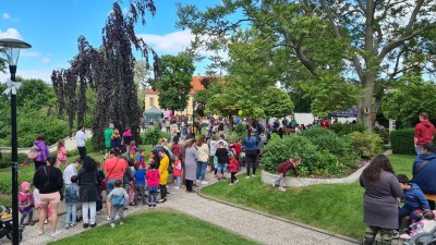 V zahradě Kladenského zámku se konal dětský den