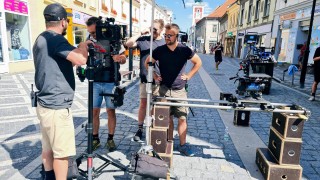 Historické centrum Slaného ovládli filmaři