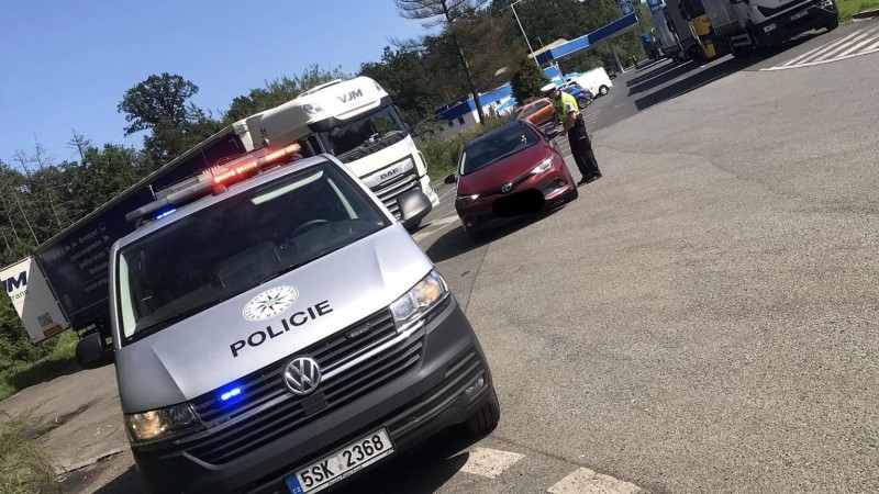 Středočeští policisté kontrolovali bezpečí na silnicích. Z dvou tisíc kontrol více jak čtvrtina přestupků